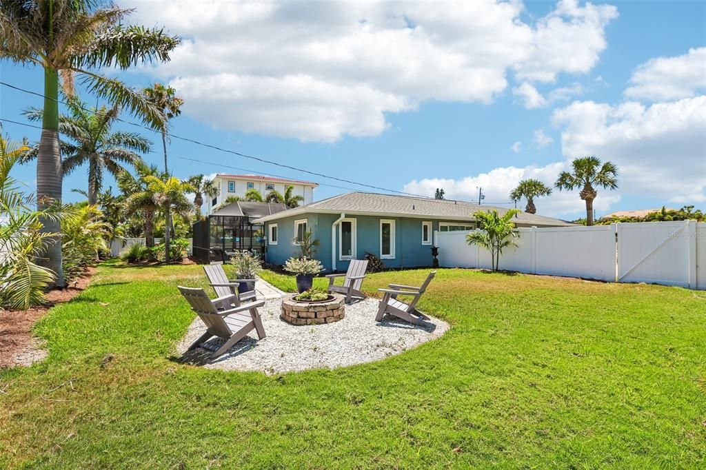 For Sale: $1,169,999 (4 beds, 3 baths, 2104 Square Feet)