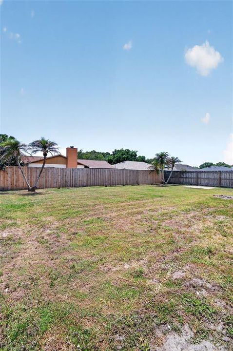 Activo con contrato: $350,000 (3 camas, 2 baños, 1495 Pies cuadrados)