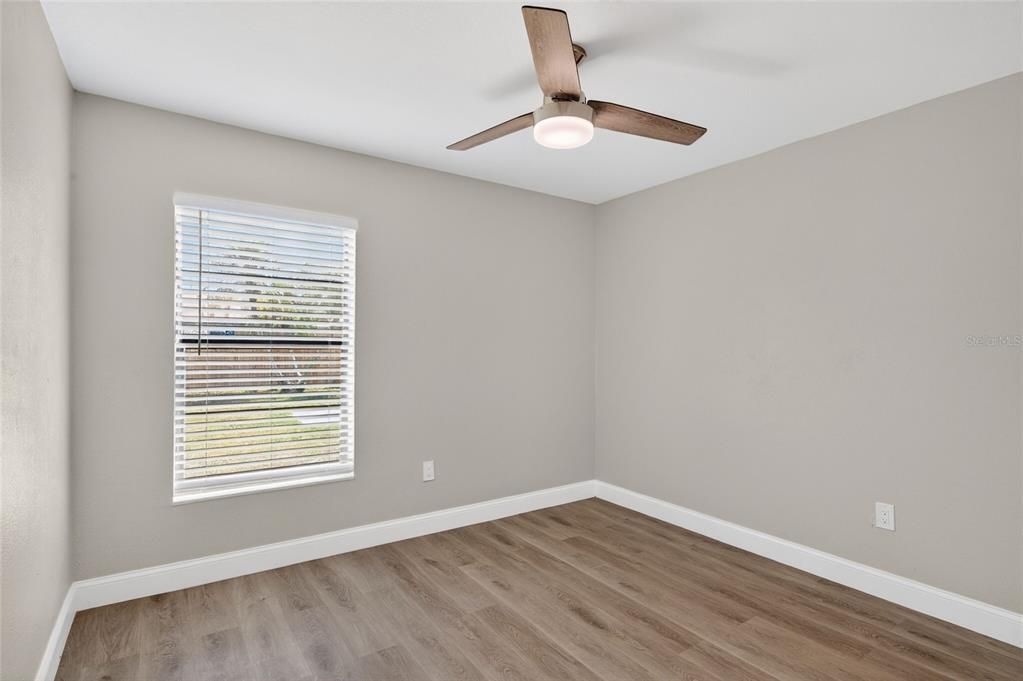 Activo con contrato: $350,000 (3 camas, 2 baños, 1495 Pies cuadrados)