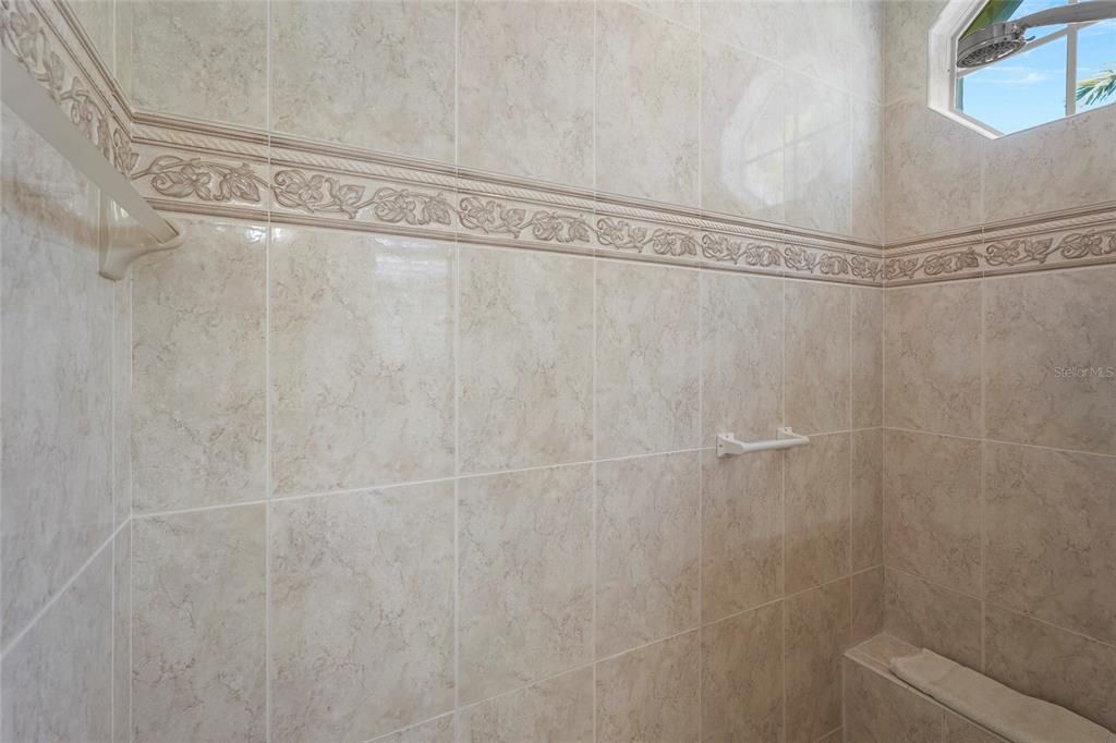 Activo con contrato: $495,000 (3 camas, 2 baños, 1803 Pies cuadrados)