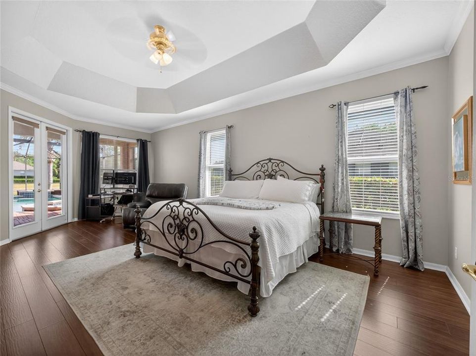 For Sale: $915,000 (5 beds, 4 baths, 3412 Square Feet)