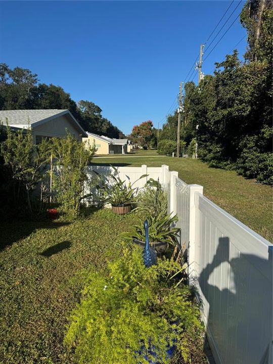 Active With Contract: $229,900 (2 beds, 2 baths, 1541 Square Feet)