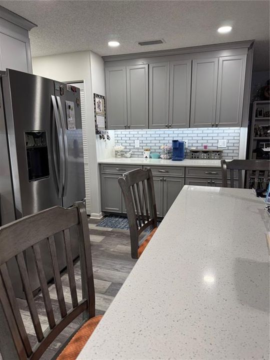 Active With Contract: $229,900 (2 beds, 2 baths, 1541 Square Feet)