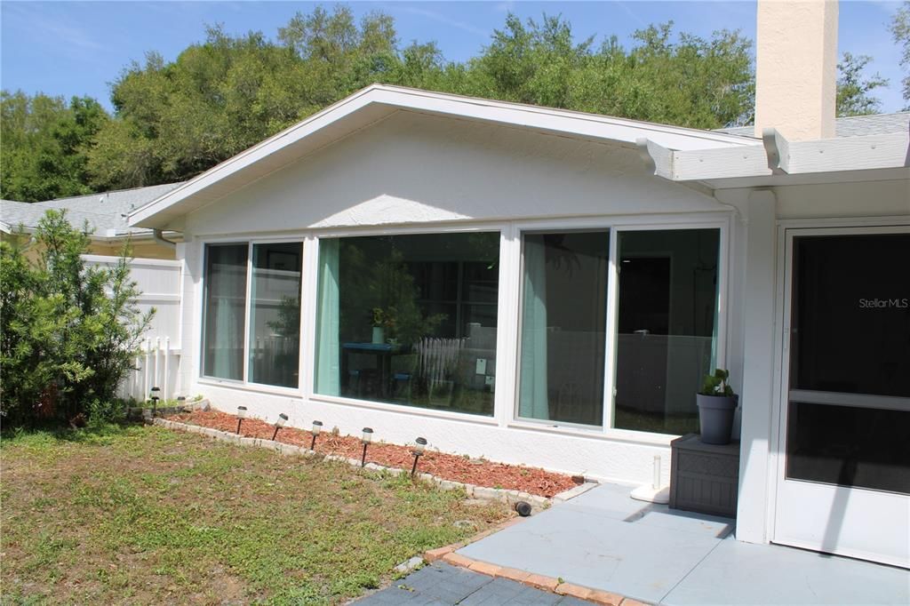 Active With Contract: $229,900 (2 beds, 2 baths, 1541 Square Feet)