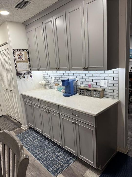 Active With Contract: $229,900 (2 beds, 2 baths, 1541 Square Feet)