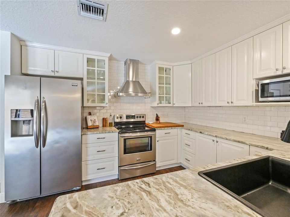 Active With Contract: $475,000 (3 beds, 2 baths, 1766 Square Feet)
