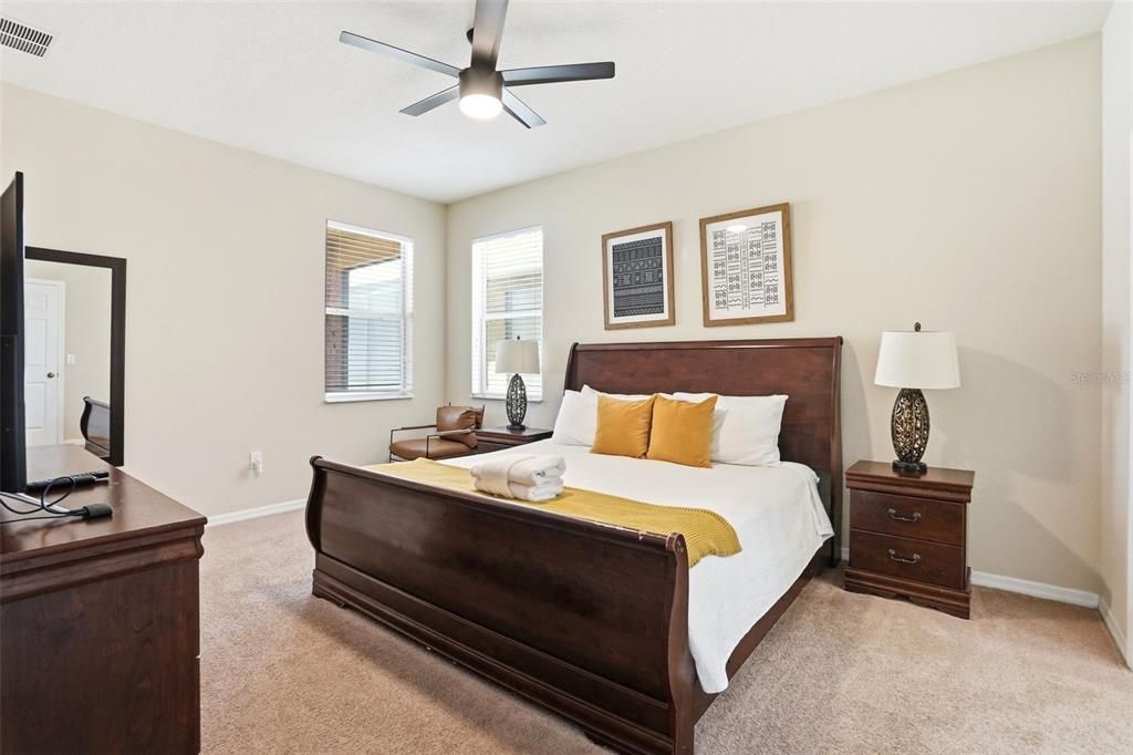 Active With Contract: $485,000 (6 beds, 4 baths, 2874 Square Feet)