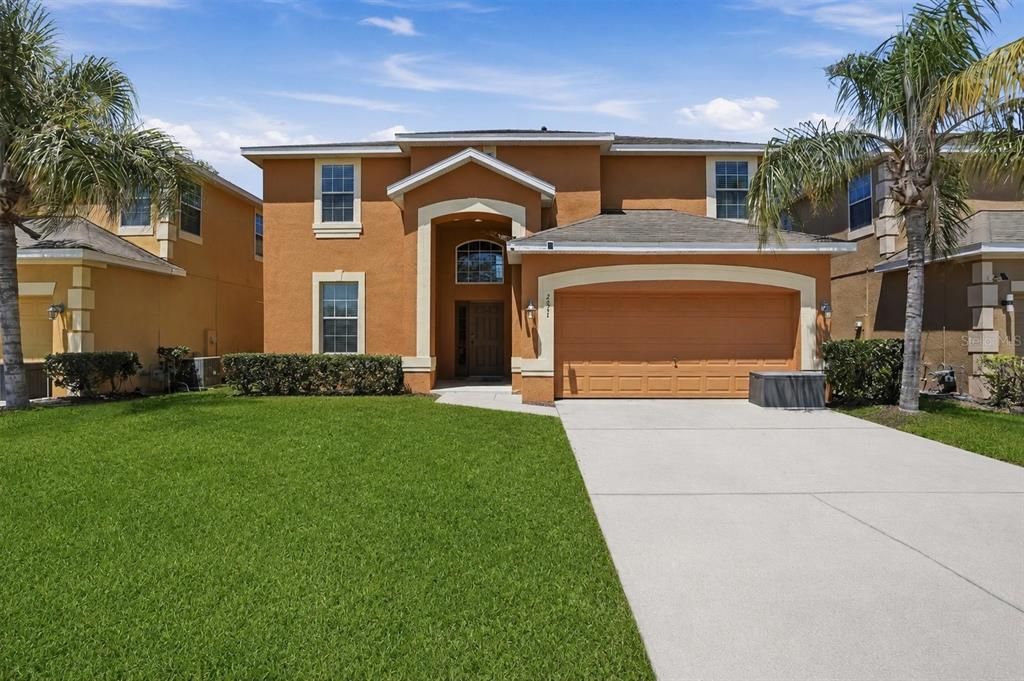 Active With Contract: $485,000 (6 beds, 4 baths, 2874 Square Feet)