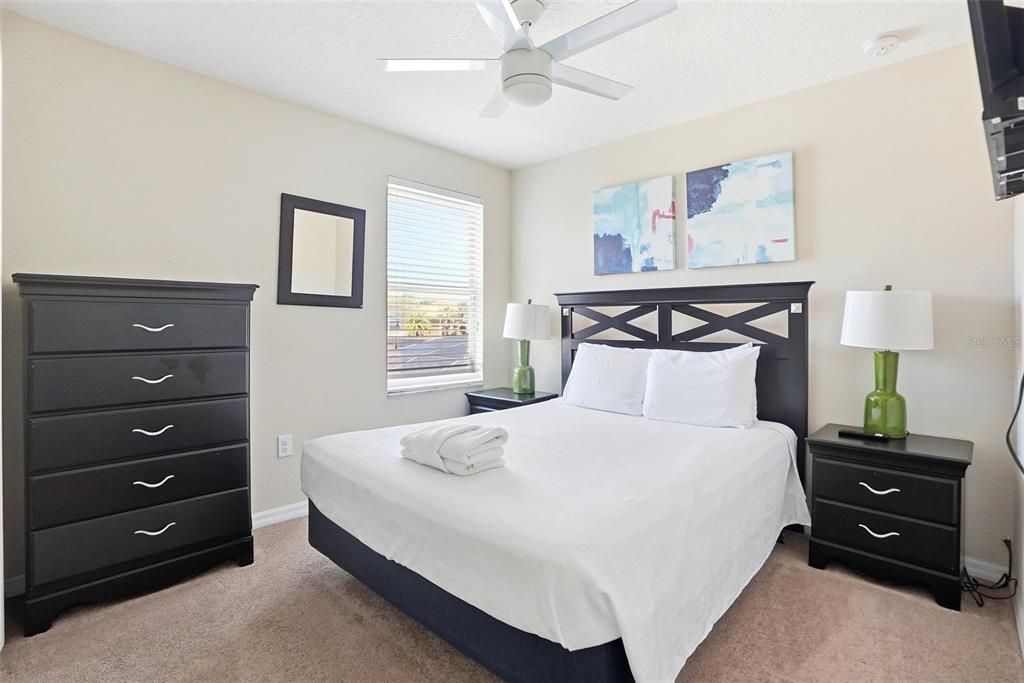 Active With Contract: $485,000 (6 beds, 4 baths, 2874 Square Feet)