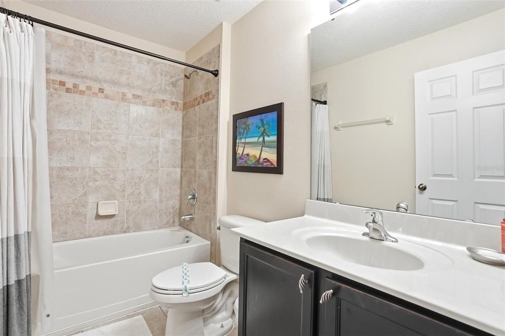 Active With Contract: $485,000 (6 beds, 4 baths, 2874 Square Feet)
