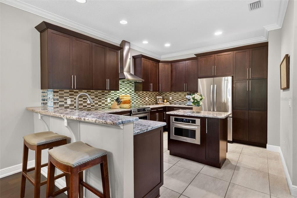 For Sale: $525,000 (3 beds, 2 baths, 2085 Square Feet)