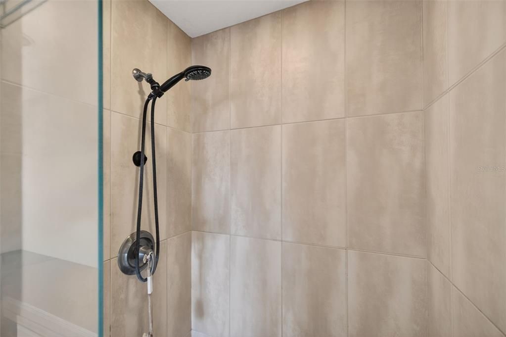 For Sale: $525,000 (3 beds, 2 baths, 2085 Square Feet)