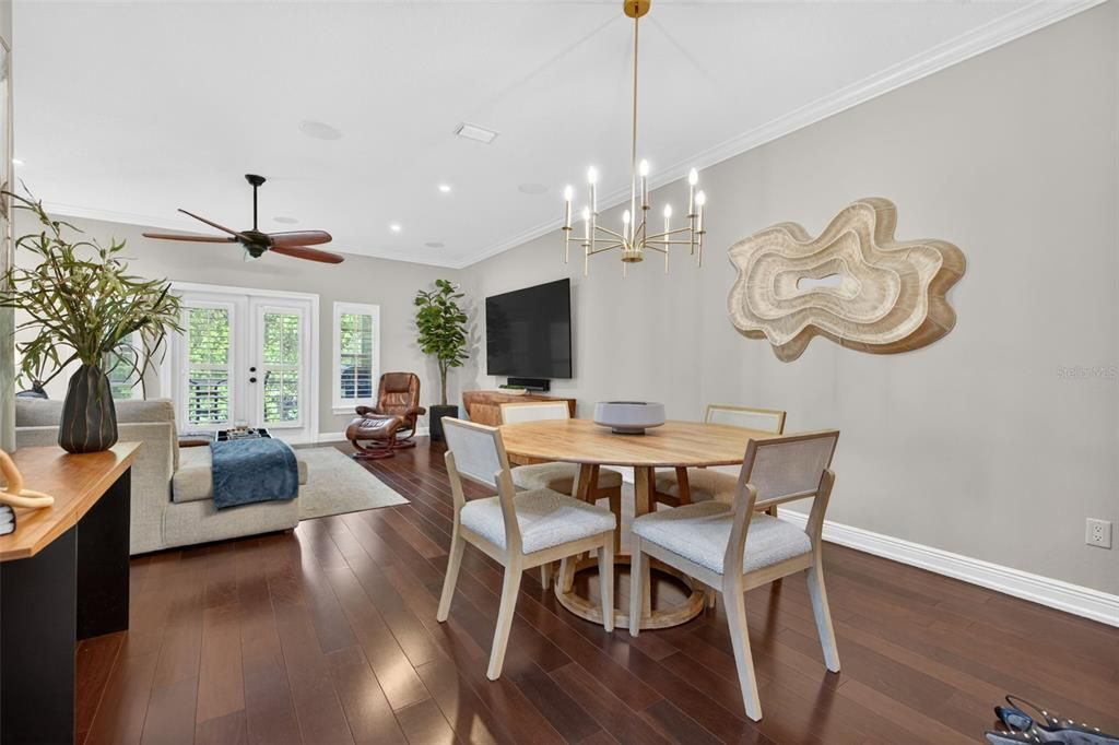 For Sale: $525,000 (3 beds, 2 baths, 2085 Square Feet)