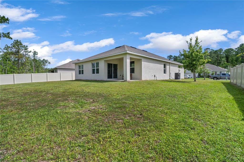 Active With Contract: $349,000 (3 beds, 2 baths, 1690 Square Feet)