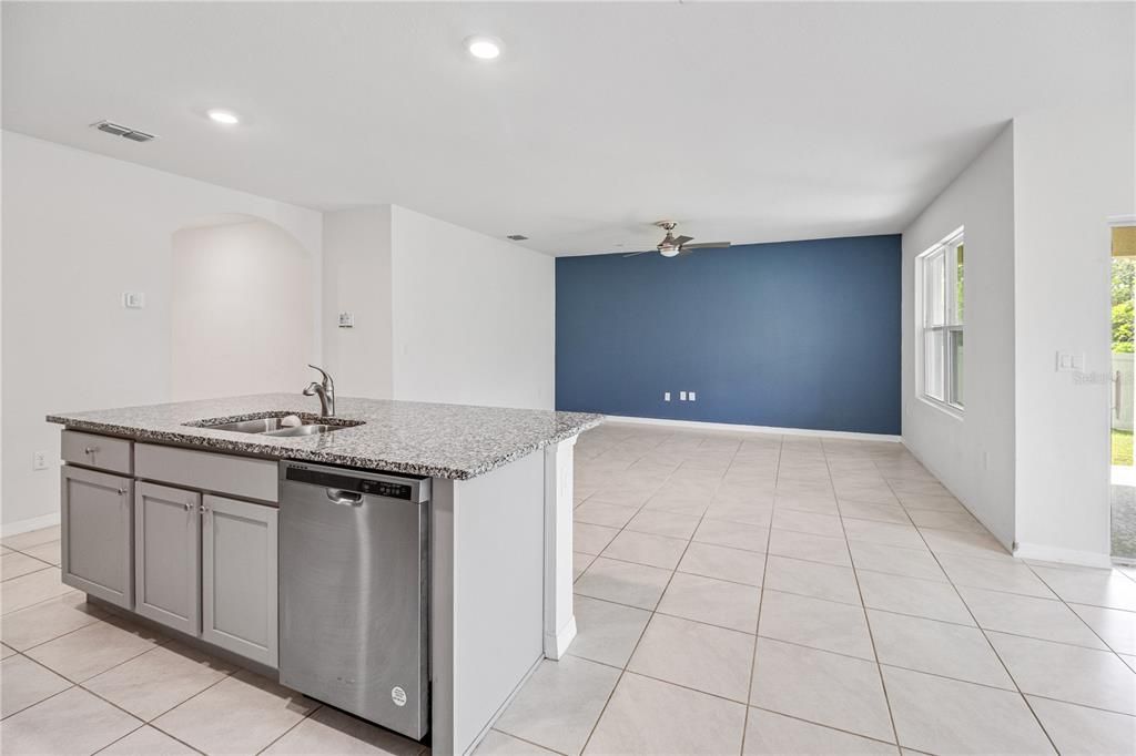 Active With Contract: $349,000 (3 beds, 2 baths, 1690 Square Feet)