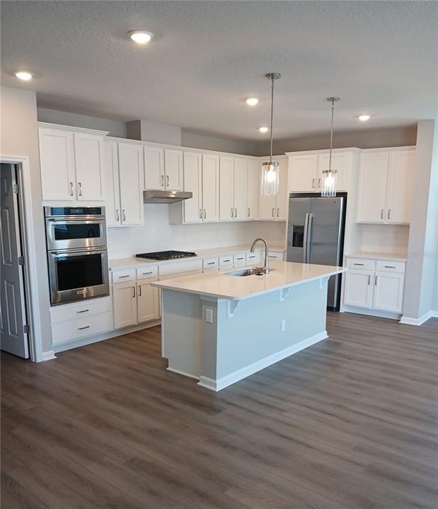 For Sale: $475,000 (4 beds, 3 baths, 2239 Square Feet)
