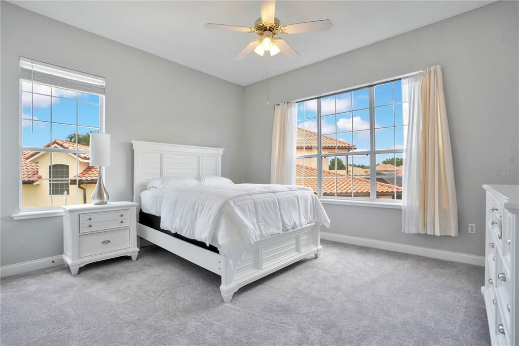 For Sale: $1,195,000 (5 beds, 3 baths, 3916 Square Feet)