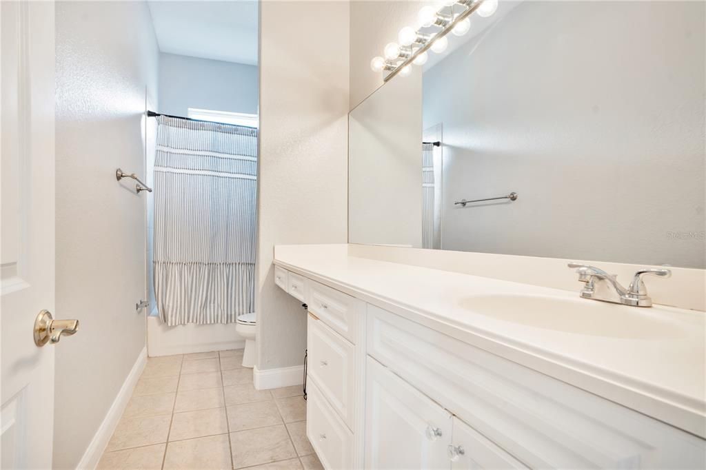 For Sale: $1,195,000 (5 beds, 3 baths, 3916 Square Feet)