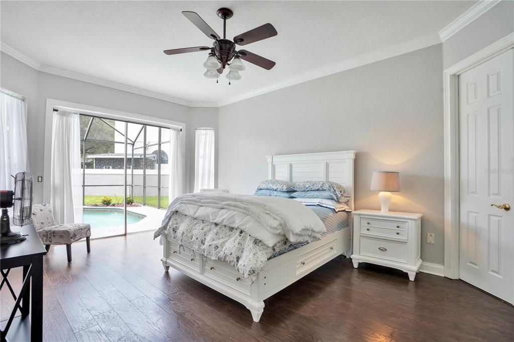 For Sale: $1,195,000 (5 beds, 3 baths, 3916 Square Feet)