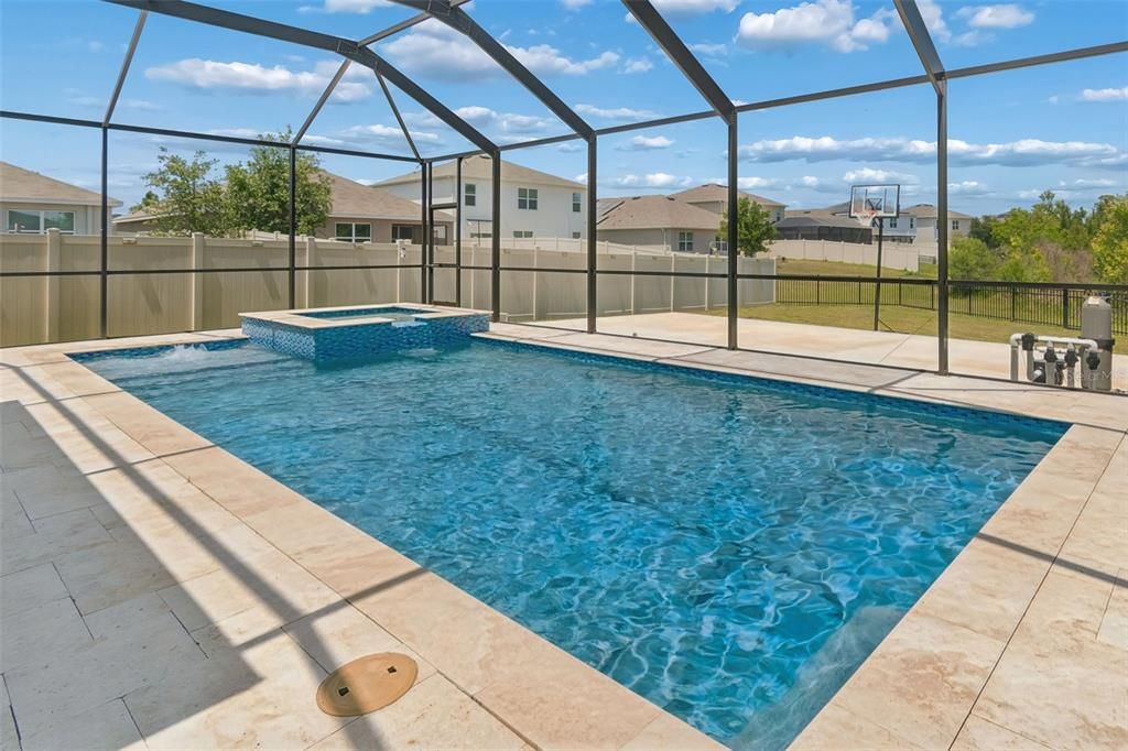En Venta: $729,500 (4 camas, 3 baños, 3313 Pies cuadrados)