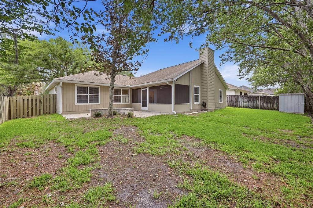 Activo con contrato: $395,000 (3 camas, 2 baños, 1827 Pies cuadrados)