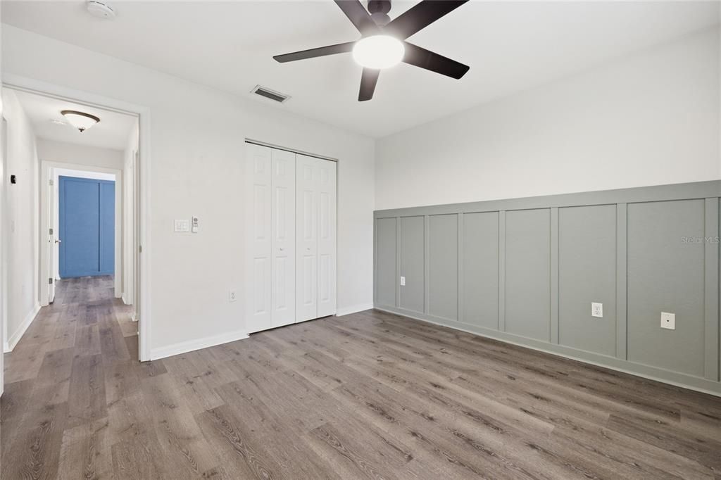 Activo con contrato: $395,000 (3 camas, 2 baños, 1827 Pies cuadrados)