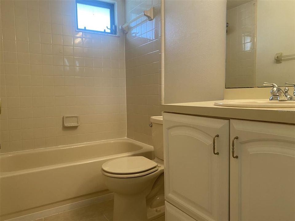 En Venta: $249,000 (3 camas, 2 baños, 1214 Pies cuadrados)