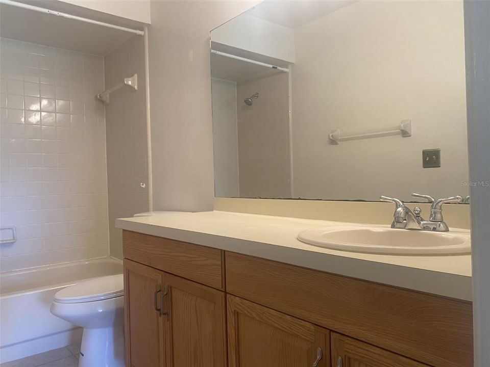 En Venta: $249,000 (3 camas, 2 baños, 1214 Pies cuadrados)