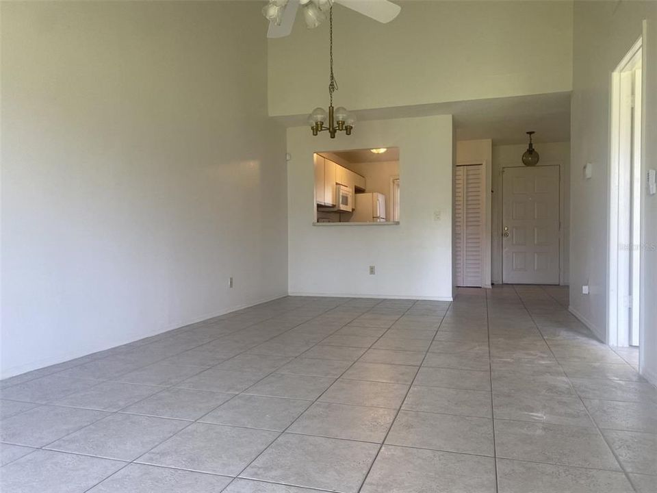 En Venta: $249,000 (3 camas, 2 baños, 1214 Pies cuadrados)