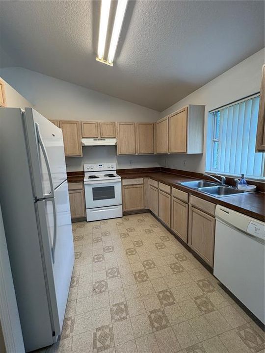 En Venta: $315,000 (3 camas, 2 baños, 1242 Pies cuadrados)