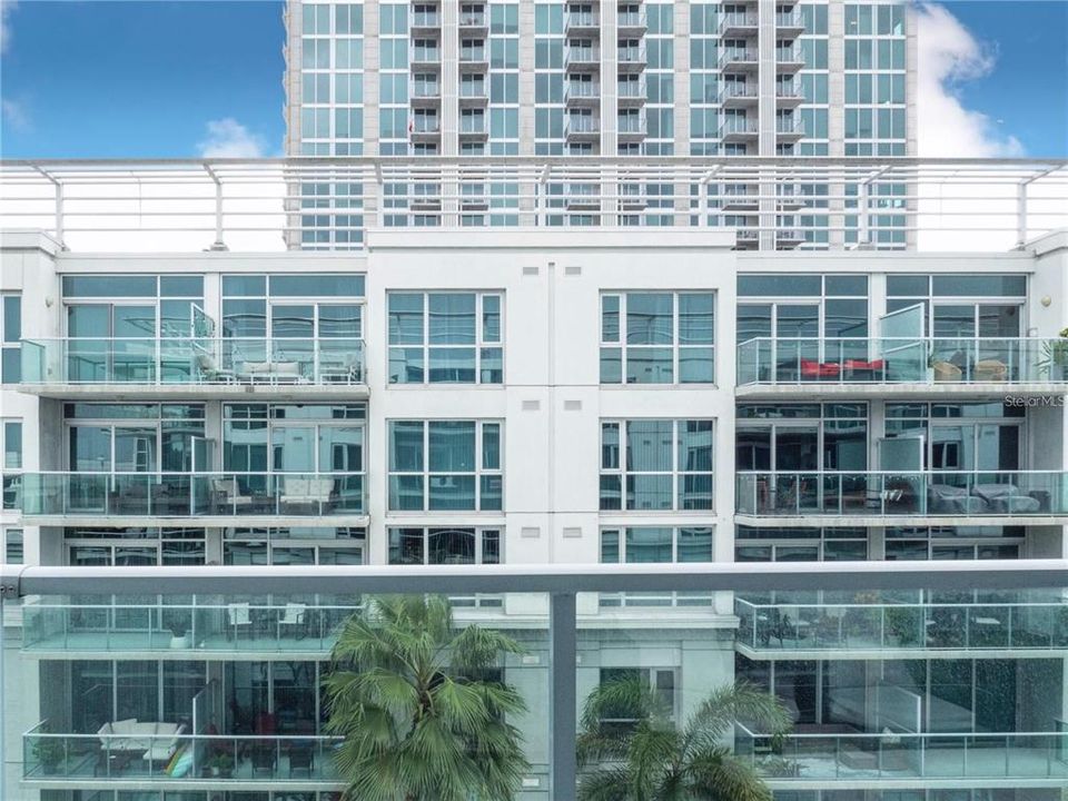 Active With Contract: $2,100 (1 beds, 1 baths, 622 Square Feet)