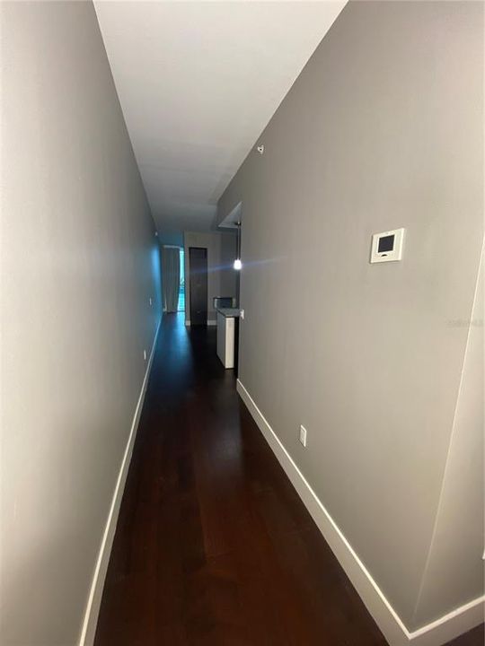 Active With Contract: $2,100 (1 beds, 1 baths, 622 Square Feet)