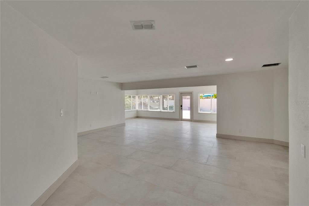 В аренду: $5,995 (3 спален, 2 ванн, 2176 Квадратных фут)