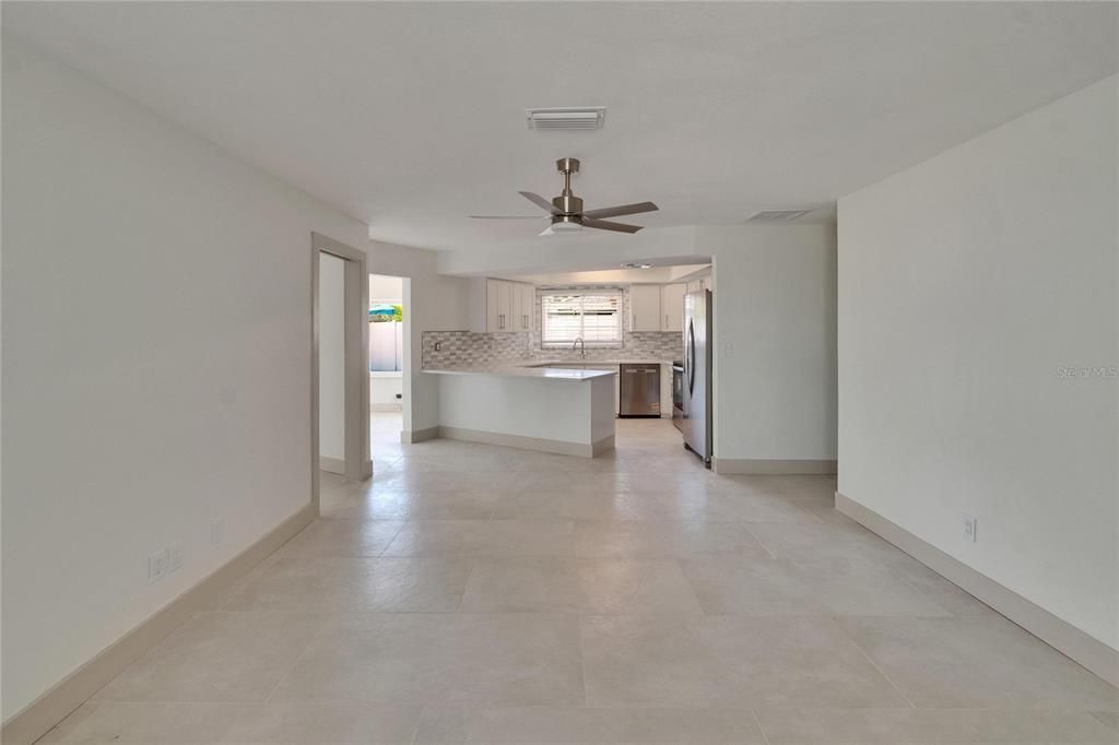 В аренду: $5,995 (3 спален, 2 ванн, 2176 Квадратных фут)