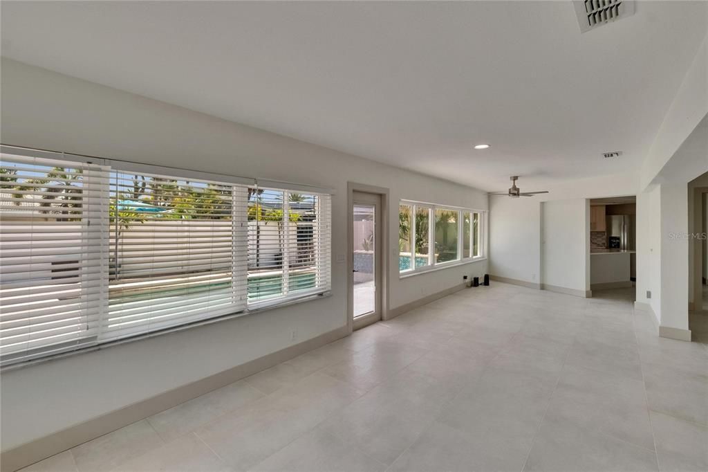 В аренду: $5,995 (3 спален, 2 ванн, 2176 Квадратных фут)