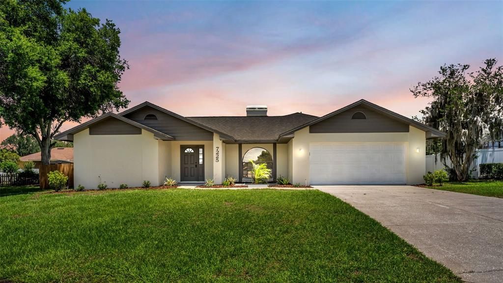 Active With Contract: $359,900 (3 beds, 2 baths, 1812 Square Feet)