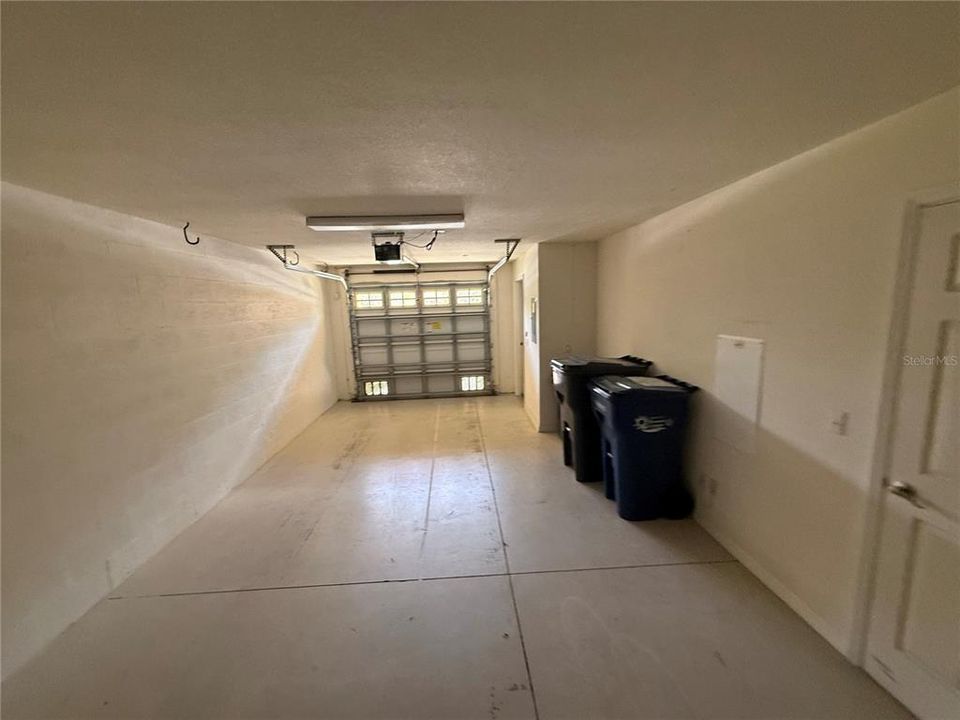 Active With Contract: $217,000 (3 beds, 2 baths, 1388 Square Feet)