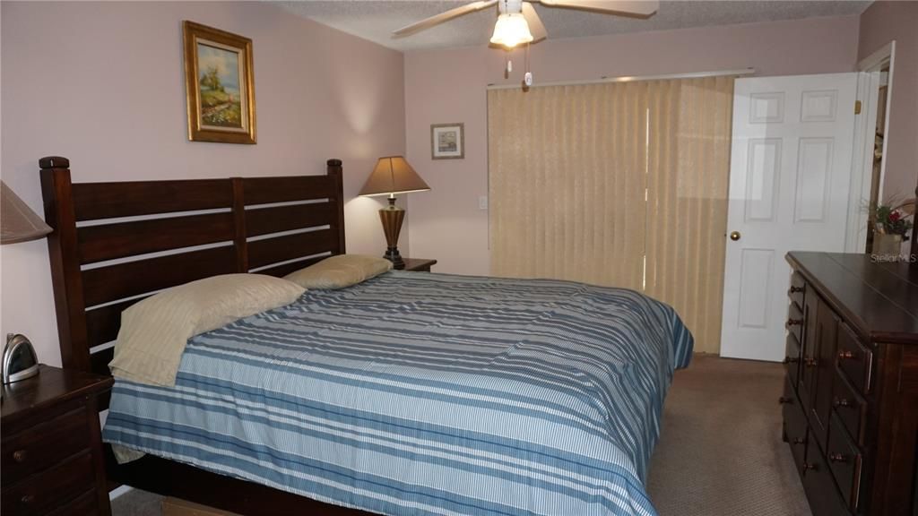 En Venta: $129,900 (2 camas, 2 baños, 1103 Pies cuadrados)