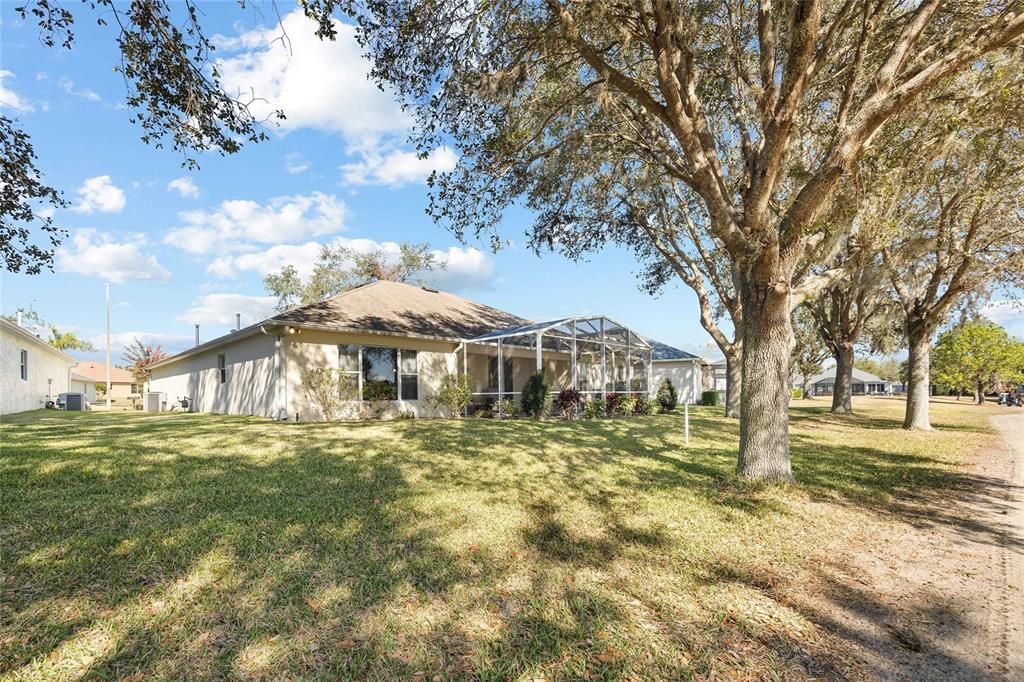 For Sale: $375,000 (2 beds, 2 baths, 2235 Square Feet)