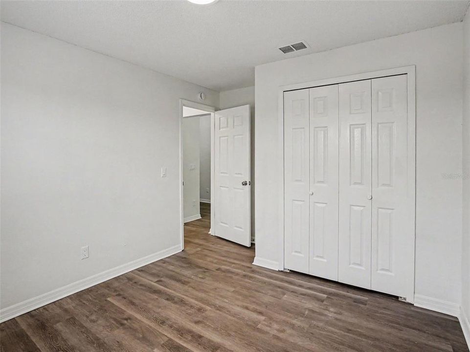 Active With Contract: $324,900 (3 beds, 2 baths, 1617 Square Feet)