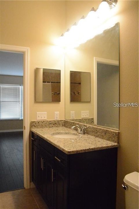 В аренду: $1,950 (2 спален, 2 ванн, 1516 Квадратных фут)