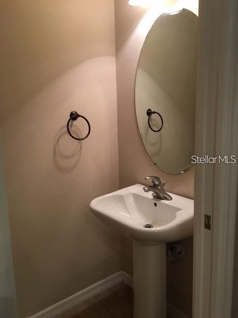 В аренду: $1,950 (2 спален, 2 ванн, 1516 Квадратных фут)