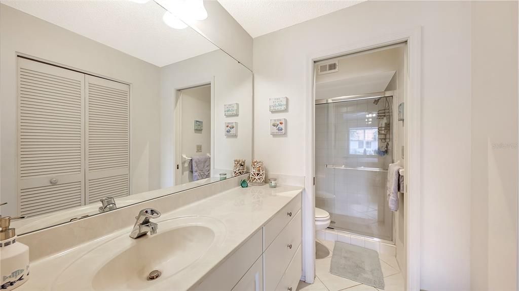 En Venta: $195,000 (2 camas, 2 baños, 1003 Pies cuadrados)
