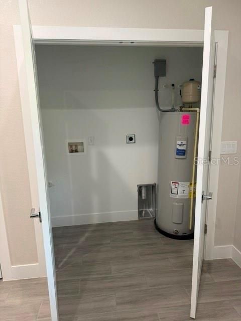 For Rent: $1,300 (2 beds, 2 baths, 1045 Square Feet)