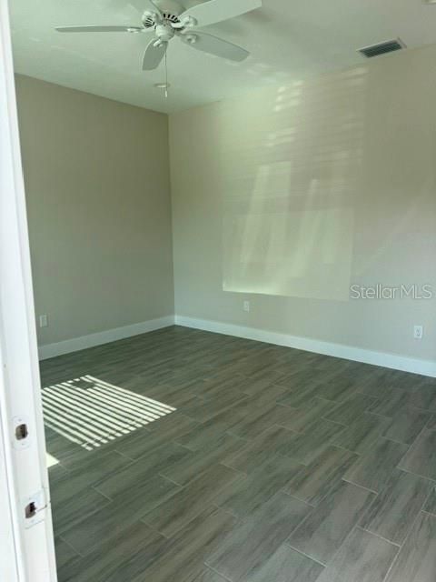 For Rent: $1,300 (2 beds, 2 baths, 1045 Square Feet)
