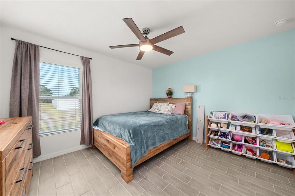 For Sale: $324,900 (3 beds, 2 baths, 1593 Square Feet)