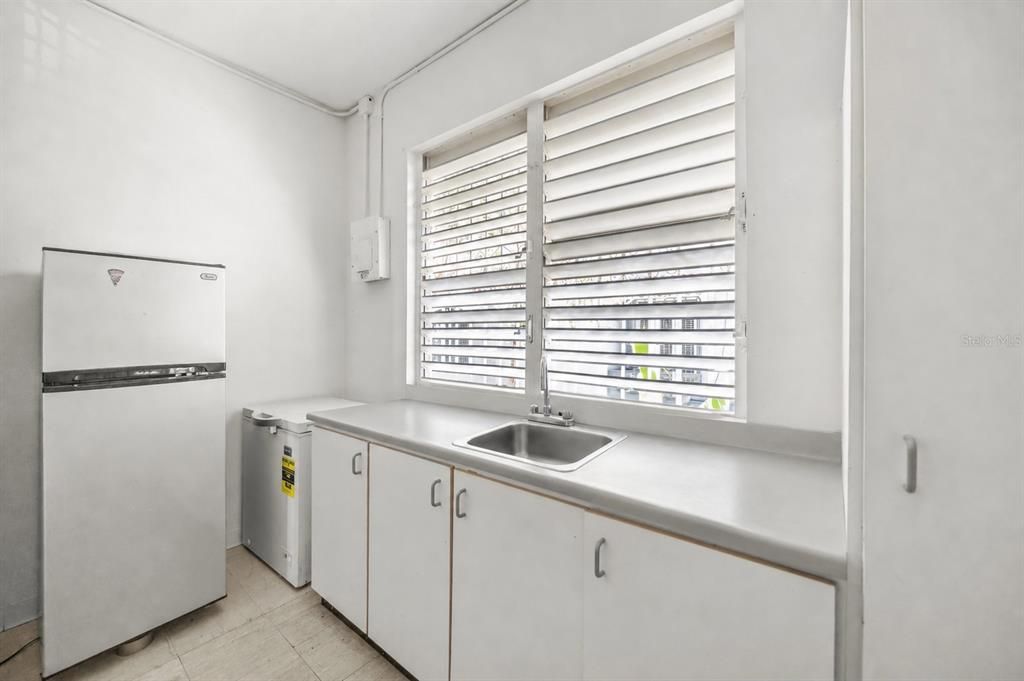 En Venta: $695,000 (9 camas, 4 baños, 3336 Pies cuadrados)