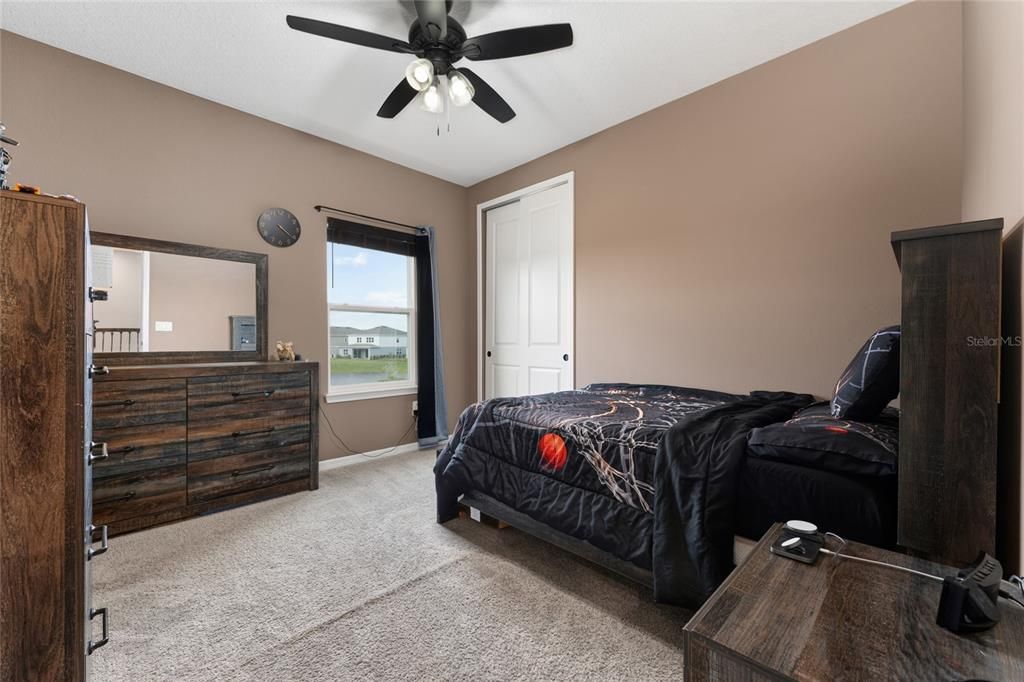 For Sale: $1,060,000 (5 beds, 4 baths, 3333 Square Feet)
