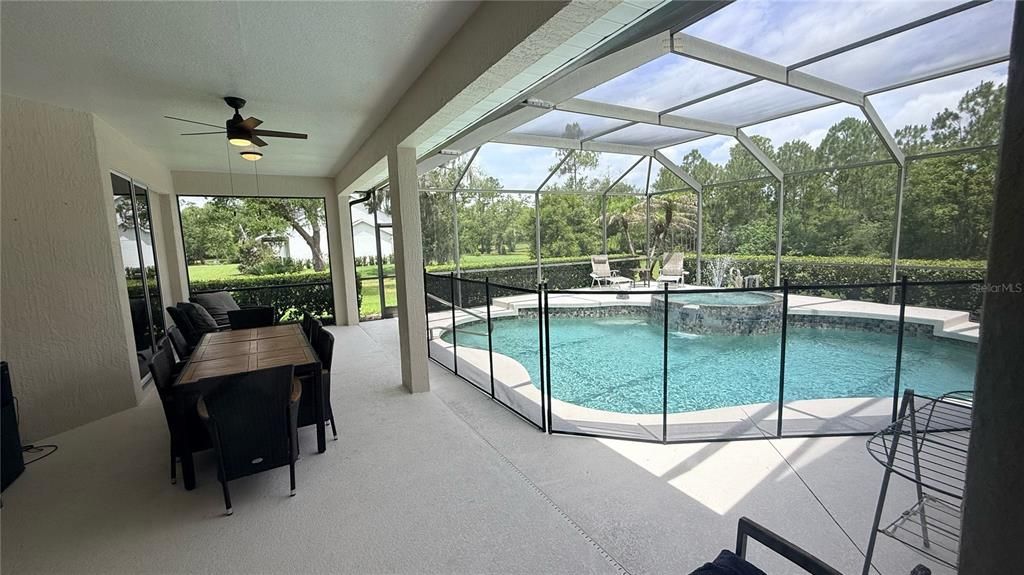 En Venta: $849,900 (4 camas, 3 baños, 2682 Pies cuadrados)