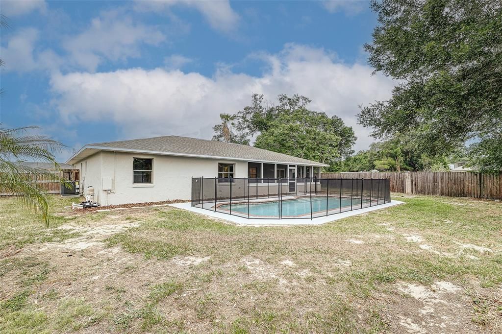 For Sale: $374,950 (3 beds, 2 baths, 1642 Square Feet)